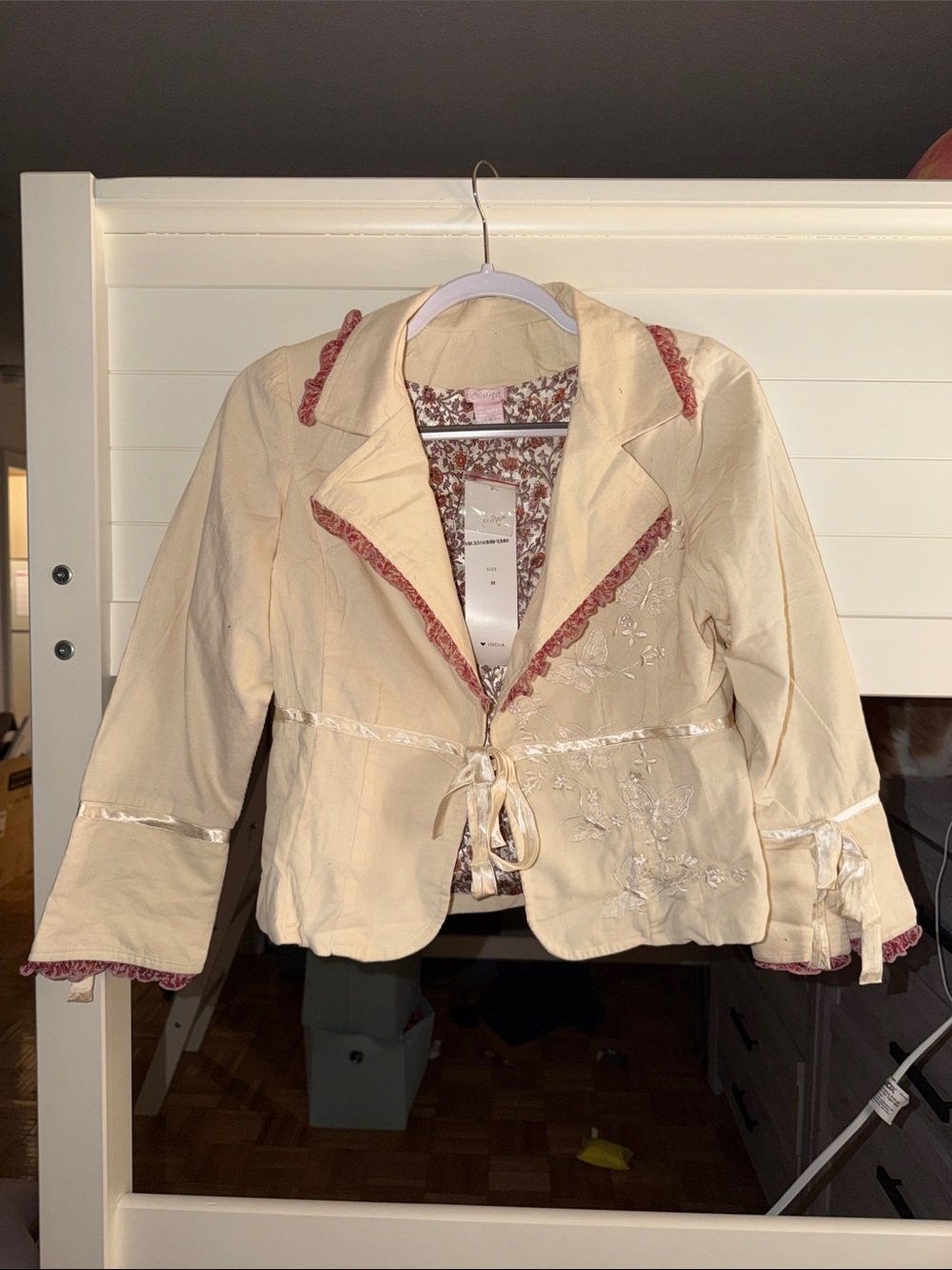 Y2K Cream Tie-Waist Butterfly Embroidered Jacket with Red Lace Trim